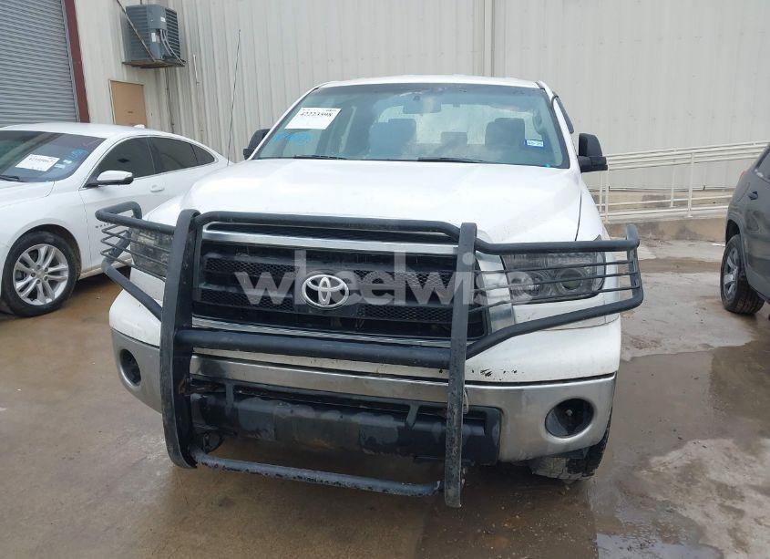 Photo 12 of 2010 Toyota Tundra GRADE 5.7L V8 (VIN 5TFRY5F15AX089893)