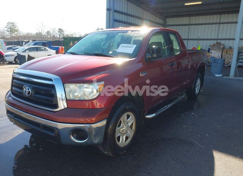 Photo 2 of 2010 Toyota Tundra GRADE 5.7L V8 (VIN 5TFRY5F16AX074271)