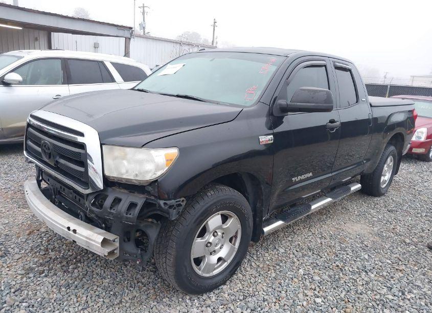 Photo 2 of 2011 Toyota Tundra GRADE 5.7L V8 (VIN 5TFRY5F16BX103303)
