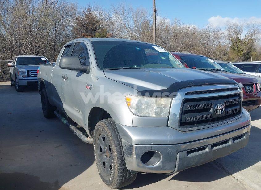 2011 Toyota Tundra DOUBLE CAB SR5 (VIN 5TFRY5F16BX107609) main photo