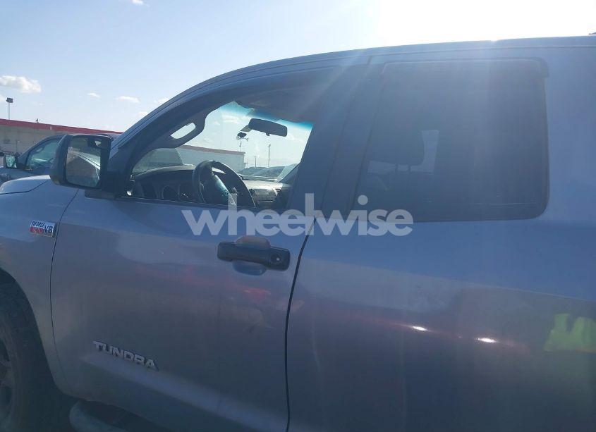 Photo 14 of 2011 Toyota Tundra DOUBLE CAB SR5 (VIN 5TFRY5F16BX107609)