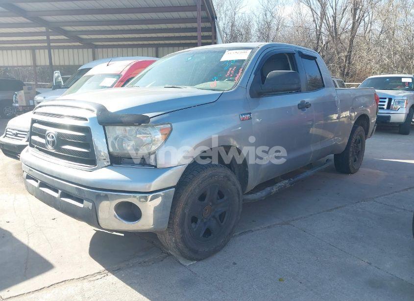 Photo 2 of 2011 Toyota Tundra DOUBLE CAB SR5 (VIN 5TFRY5F16BX107609)