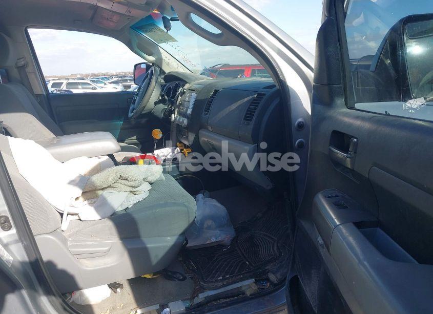 Photo 5 of 2011 Toyota Tundra DOUBLE CAB SR5 (VIN 5TFRY5F16BX107609)