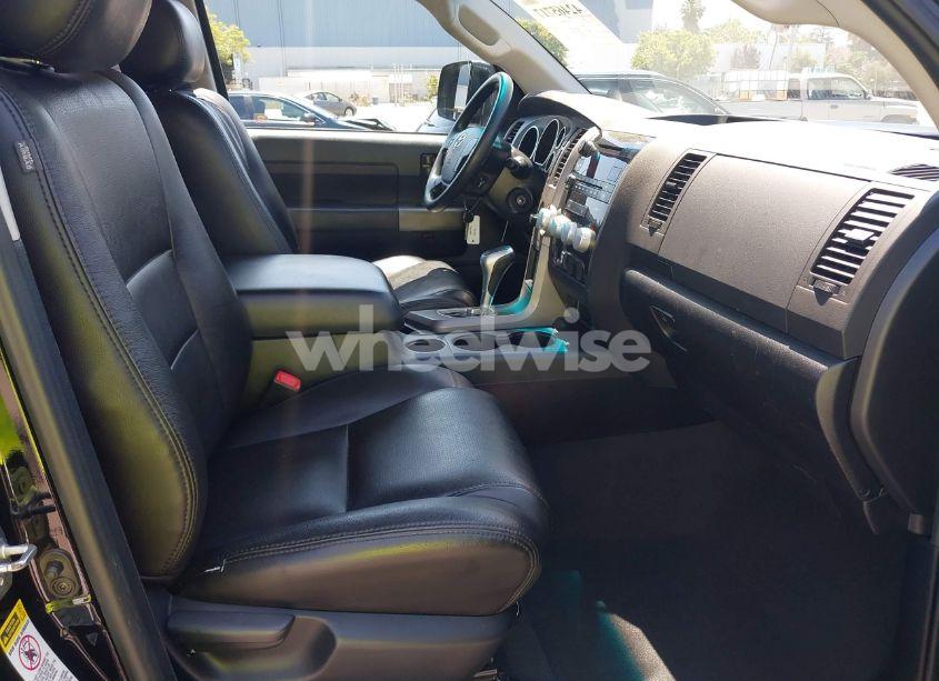 Photo 5 of 2012 Toyota Tundra GRADE 5.7L V8 (VIN 5TFRY5F16CX120717)