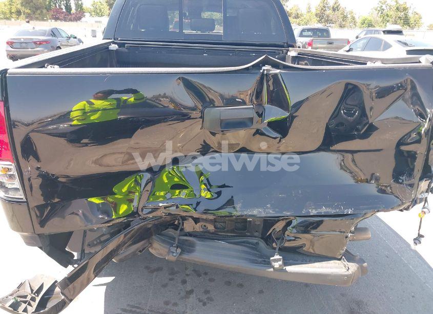 Photo 6 of 2012 Toyota Tundra GRADE 5.7L V8 (VIN 5TFRY5F16CX120717)