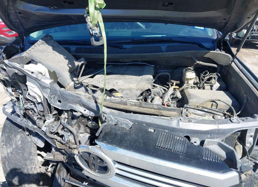 Photo 10 of 2017 Toyota Tundra SR5 5.7L V8 (VIN 5TFRY5F16HX228522)