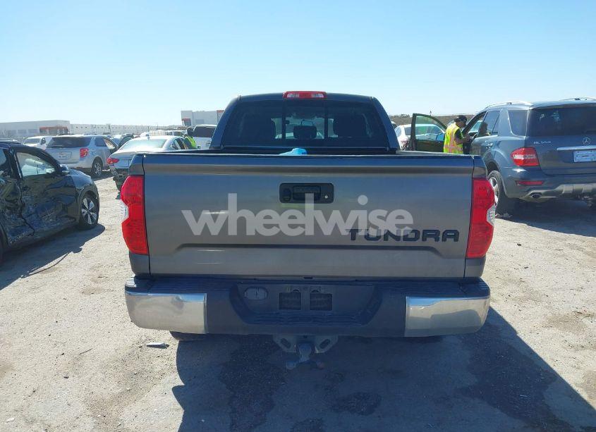 Photo 16 of 2017 Toyota Tundra SR5 5.7L V8 (VIN 5TFRY5F16HX228522)