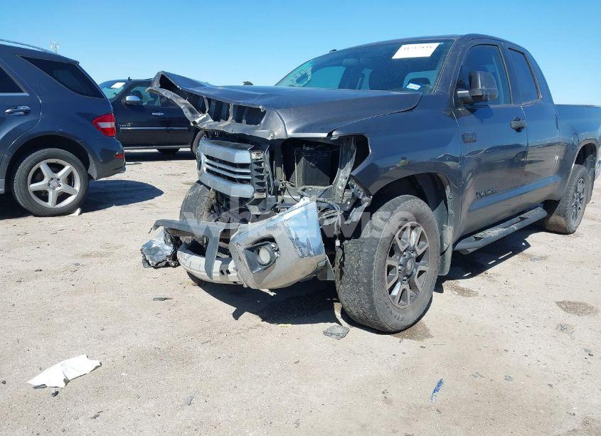 Photo 6 of 2017 Toyota Tundra SR5 5.7L V8 (VIN 5TFRY5F16HX228522)