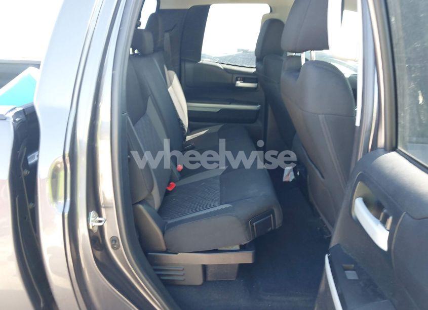 Photo 8 of 2017 Toyota Tundra SR5 5.7L V8 (VIN 5TFRY5F16HX228522)