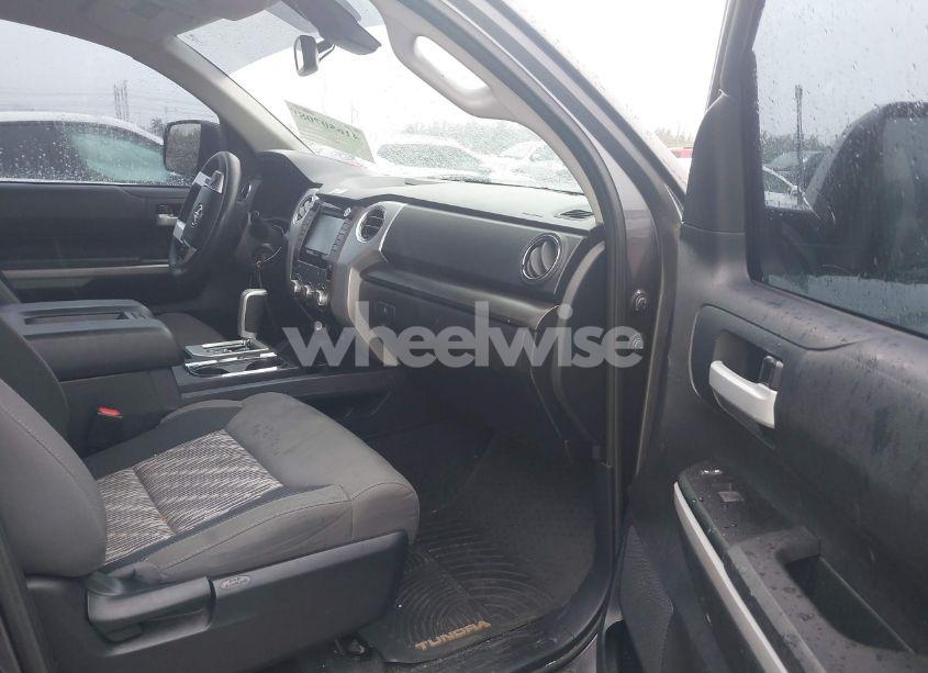 Photo 5 of 2019 Toyota Tundra SR5 5.7L V8 (VIN 5TFRY5F16KX246087)