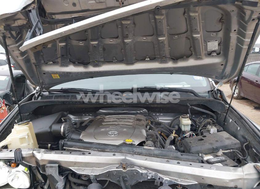 Photo 10 of 2010 Toyota Tundra DOUBLE CAB SR5 (VIN 5TFRY5F17AX086462)