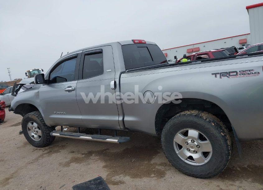 Photo 14 of 2010 Toyota Tundra DOUBLE CAB SR5 (VIN 5TFRY5F17AX086462)