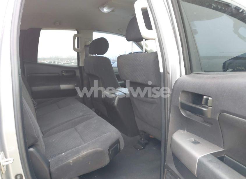 Photo 8 of 2010 Toyota Tundra DOUBLE CAB SR5 (VIN 5TFRY5F17AX086462)