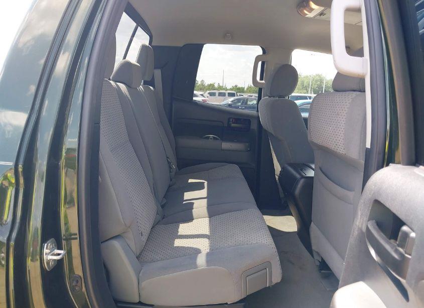 Photo 8 of 2010 Toyota Tundra GRADE 5.7L V8 (VIN 5TFRY5F17AX096926)