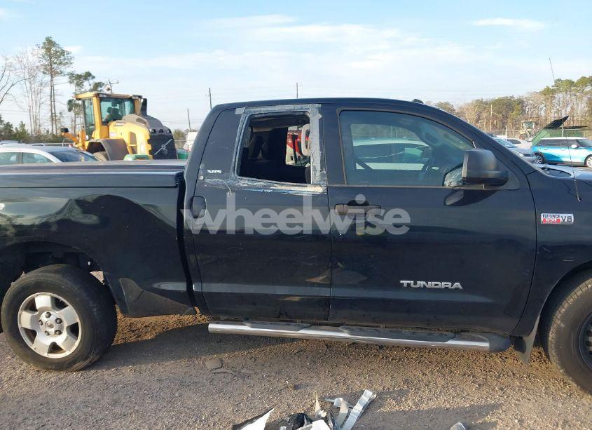 Photo 13 of 2011 Toyota Tundra GRADE 5.7L V8 (VIN 5TFRY5F17BX105318)