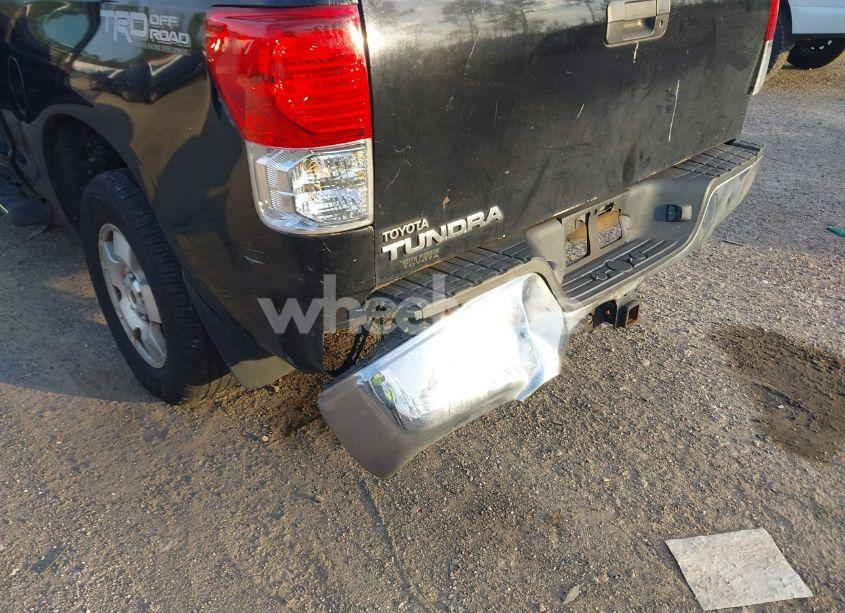 Photo 6 of 2011 Toyota Tundra GRADE 5.7L V8 (VIN 5TFRY5F17BX105318)