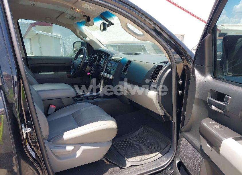 Photo 5 of 2012 Toyota Tundra GRADE 5.7L V8 (VIN 5TFRY5F17CX128888)