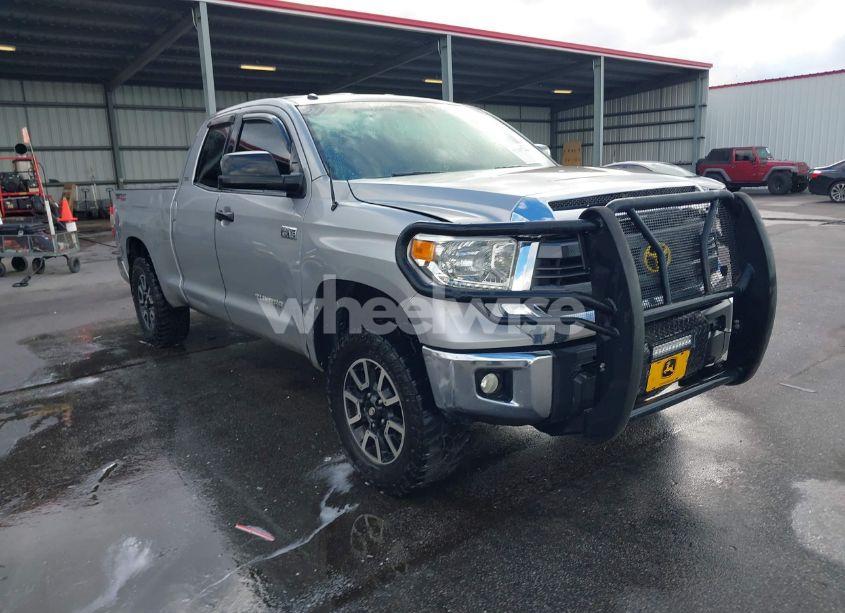 2014 Toyota Tundra SR5 5.7L V8 (VIN 5TFRY5F17EX162557) main photo