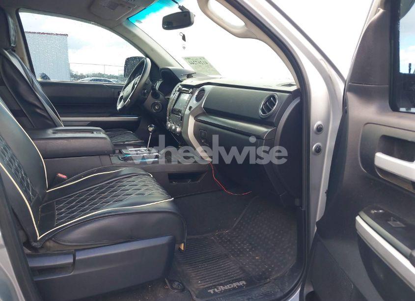 Photo 5 of 2014 Toyota Tundra SR5 5.7L V8 (VIN 5TFRY5F17EX162557)