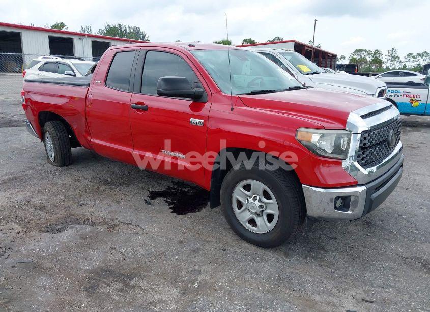 2018 Toyota Tundra SR5 5.7L V8 (VIN 5TFRY5F17JX232651) main photo