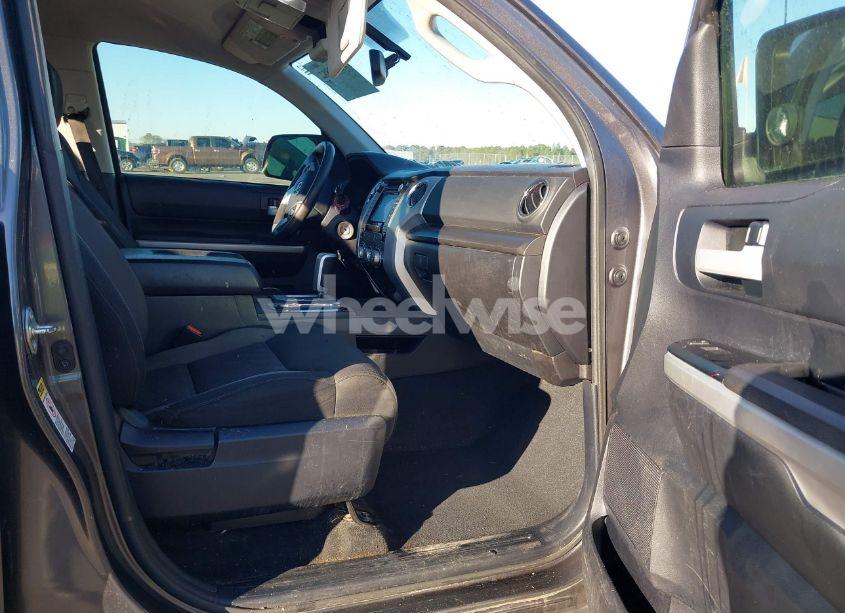 Photo 5 of 2014 Toyota Tundra SR5 5.7L V8 (VIN 5TFRY5F18EX150790)