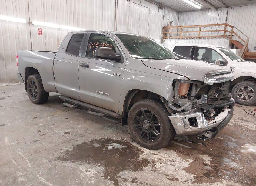 2021 Toyota Tundra SR5 (VIN 5TFRY5F18MX294077) main photo