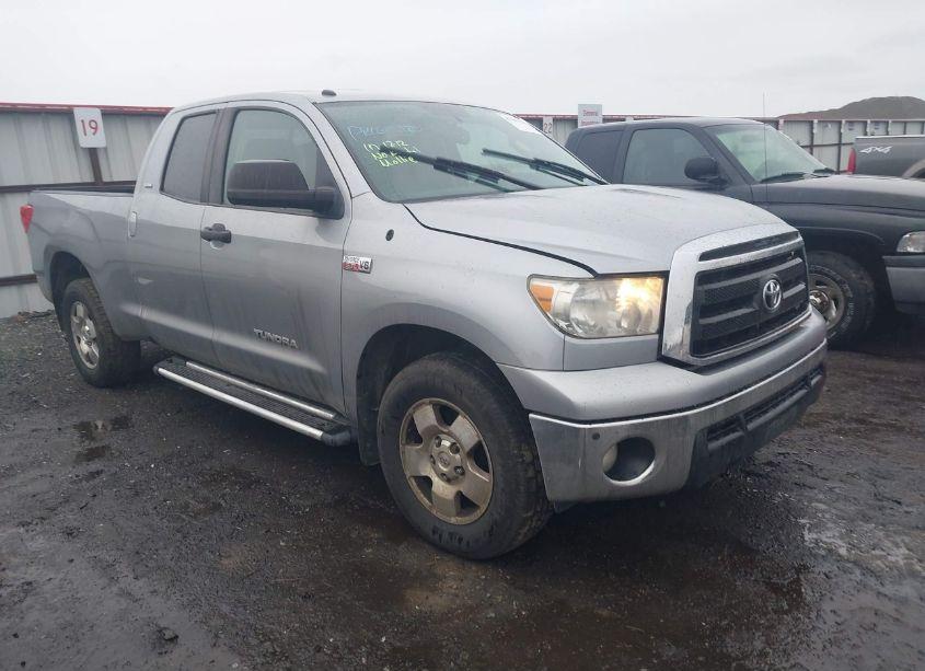 2011 Toyota Tundra GRADE 5.7L V8 (VIN 5TFRY5F19BX111931) main photo