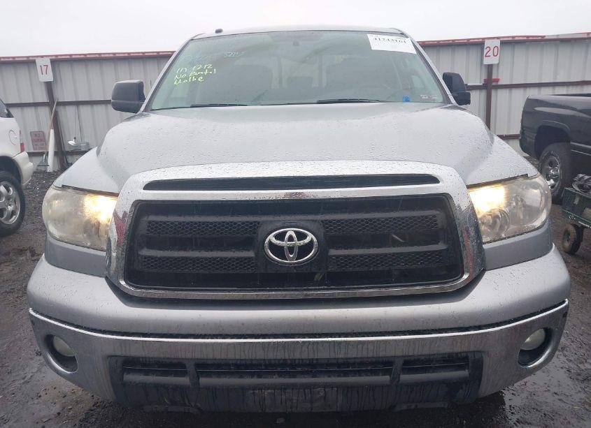 Photo 12 of 2011 Toyota Tundra GRADE 5.7L V8 (VIN 5TFRY5F19BX111931)