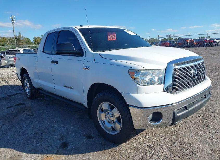 2011 Toyota Tundra GRADE 5.7L V8 (VIN 5TFRY5F19BX112531) main photo