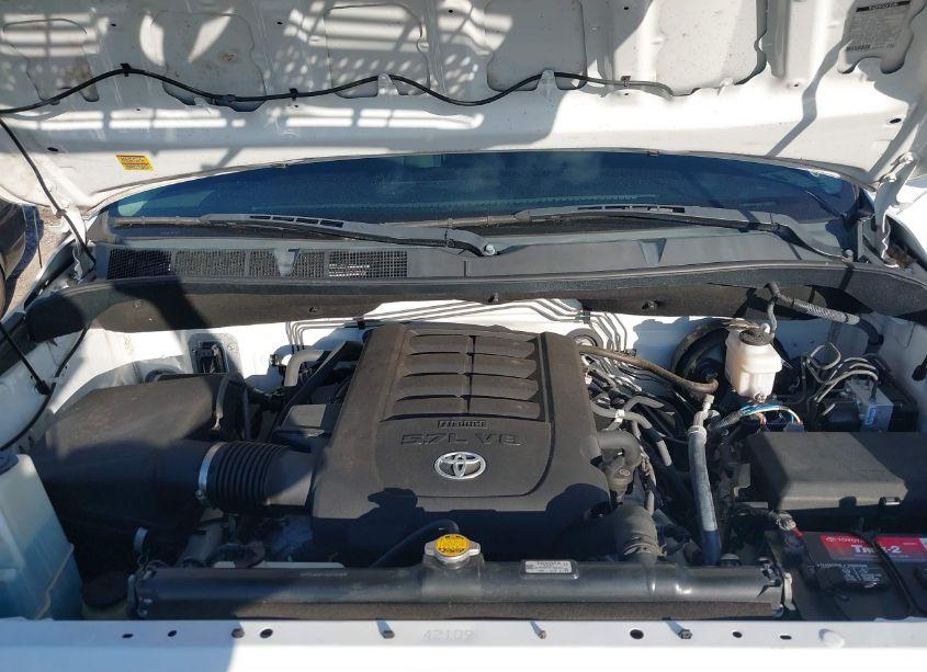 Photo 10 of 2011 Toyota Tundra GRADE 5.7L V8 (VIN 5TFRY5F19BX112531)