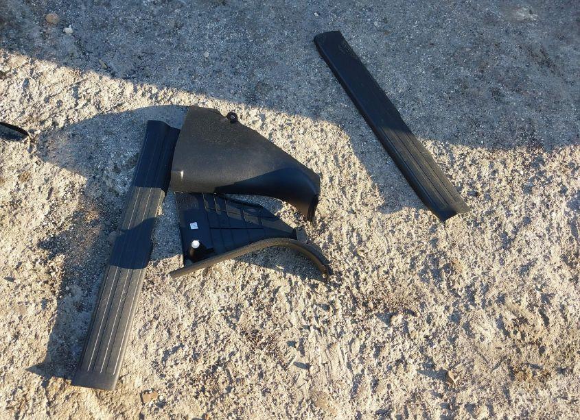 Photo 12 of 2011 Toyota Tundra GRADE 5.7L V8 (VIN 5TFRY5F19BX112531)