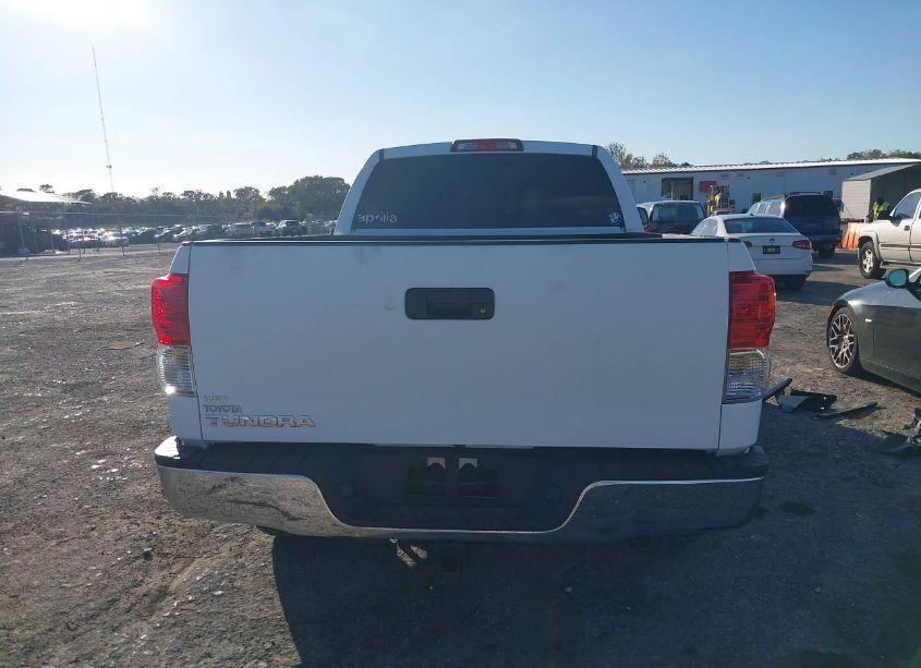 Photo 17 of 2011 Toyota Tundra GRADE 5.7L V8 (VIN 5TFRY5F19BX112531)