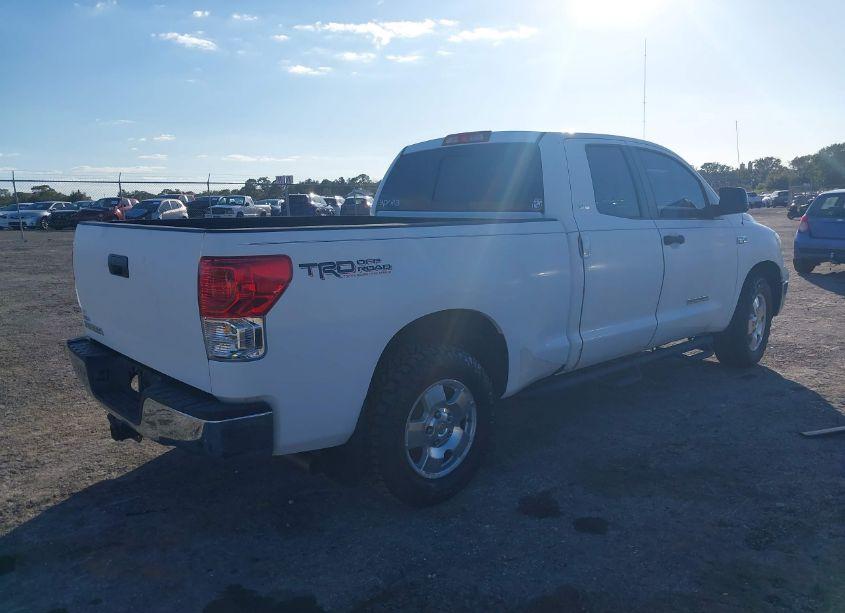 Photo 4 of 2011 Toyota Tundra GRADE 5.7L V8 (VIN 5TFRY5F19BX112531)