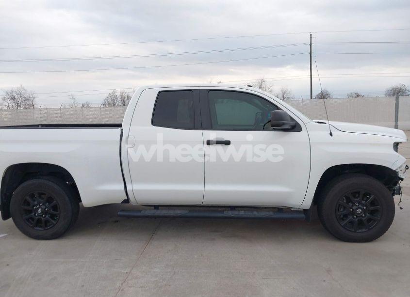 Photo 13 of 2019 Toyota Tundra SR5 5.7L V8 (VIN 5TFRY5F19KX245581)
