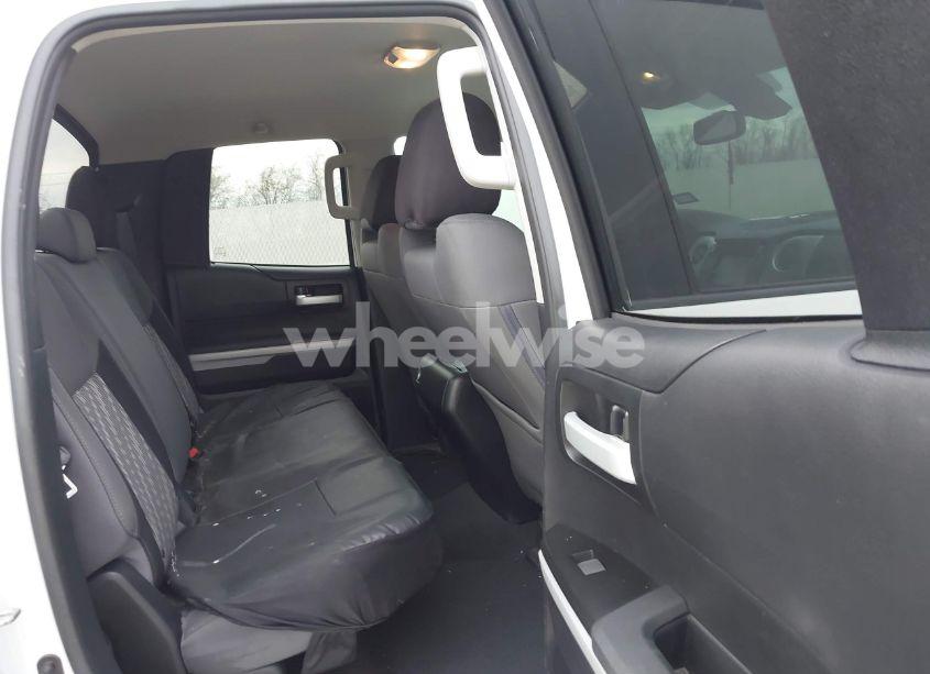 Photo 8 of 2019 Toyota Tundra SR5 5.7L V8 (VIN 5TFRY5F19KX245581)