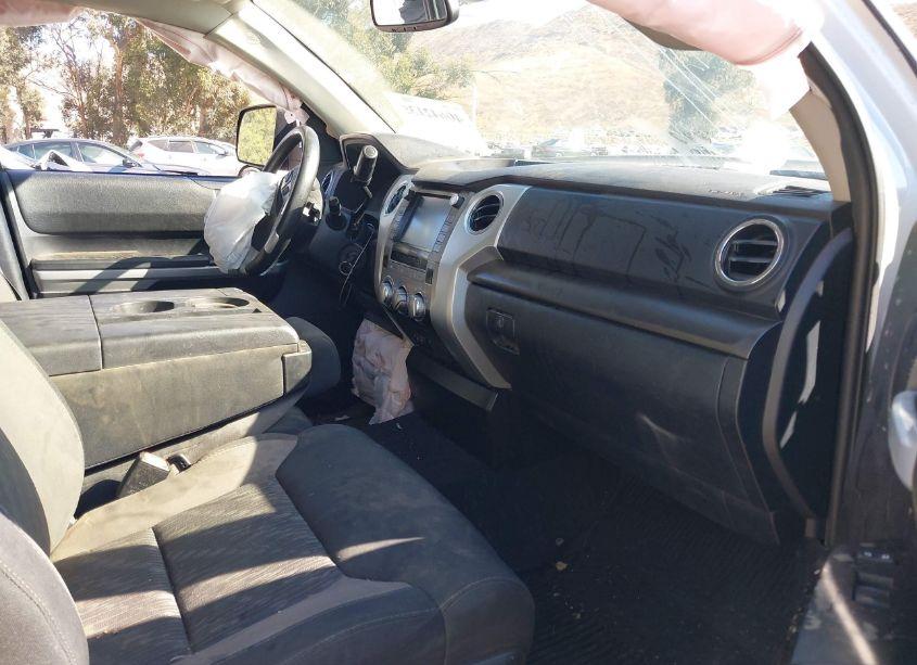 Photo 5 of 2020 Toyota Tundra SR5 (VIN 5TFRY5F19LX267713)