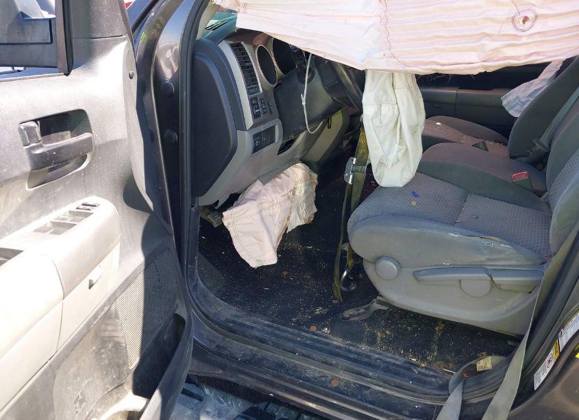 Photo 5 of 2012 Toyota Tundra GRADE 5.7L V8 (VIN 5TFRY5F1XCX131560)