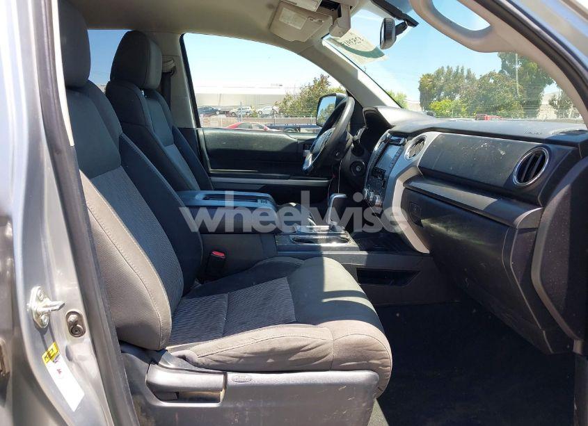 Photo 5 of 2015 Toyota Tundra SR5 5.7L V8 (VIN 5TFRY5F1XFX191844)