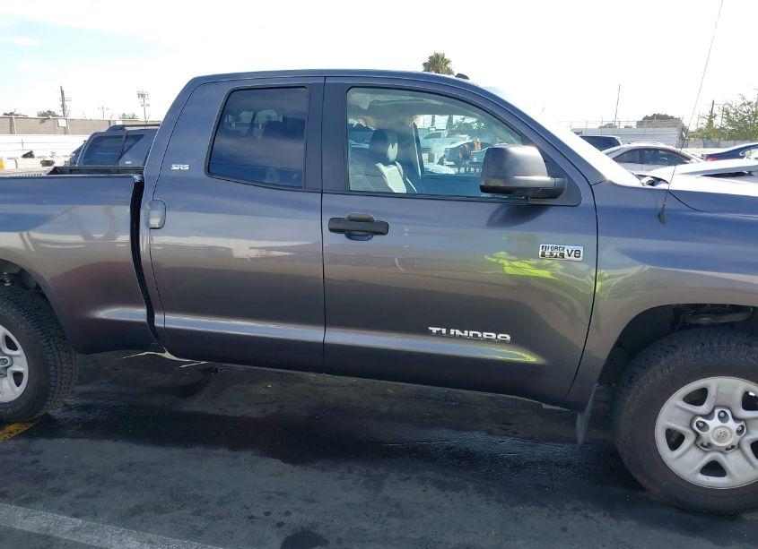 Photo 13 of 2016 Toyota Tundra SR5 5.7L V8 (VIN 5TFRY5F1XGX210877)