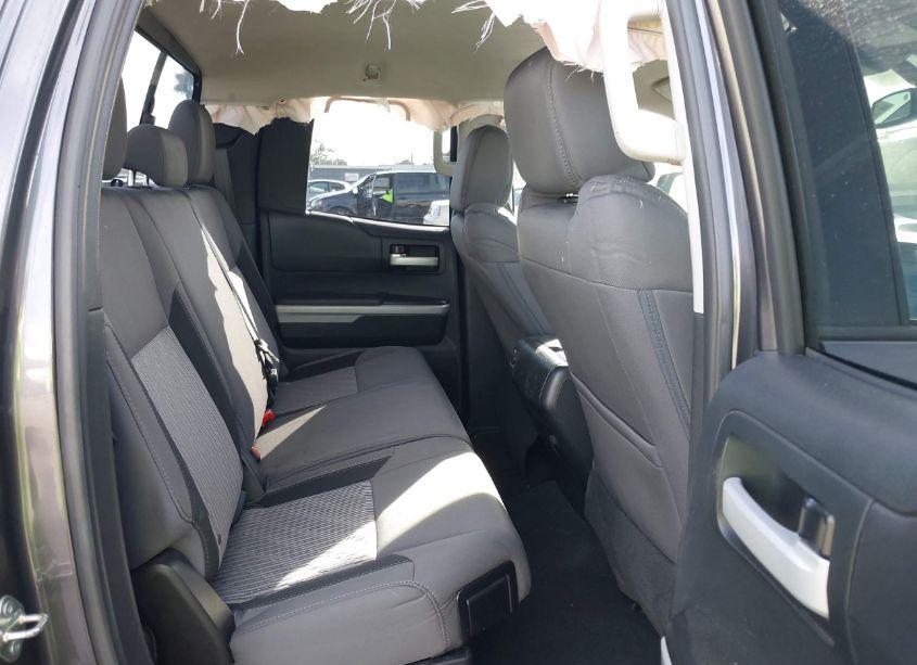 Photo 8 of 2016 Toyota Tundra SR5 5.7L V8 (VIN 5TFRY5F1XGX210877)