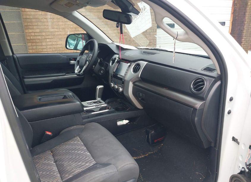 Photo 5 of 2021 Toyota Tundra SR5 (VIN 5TFRY5F1XMX296431)