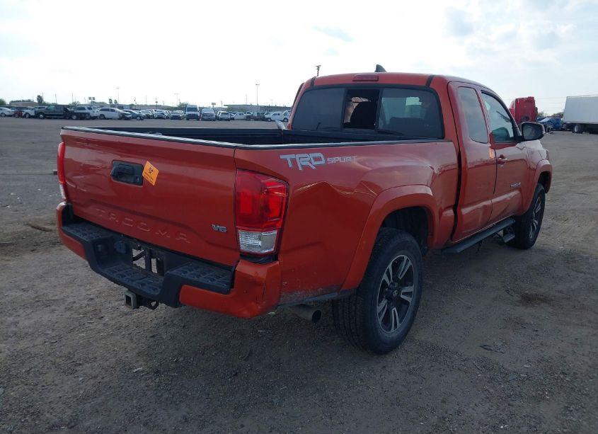 Photo 4 of 2016 Toyota Tacoma TRD SPORT (VIN 5TFRZ5CN0GX008358)