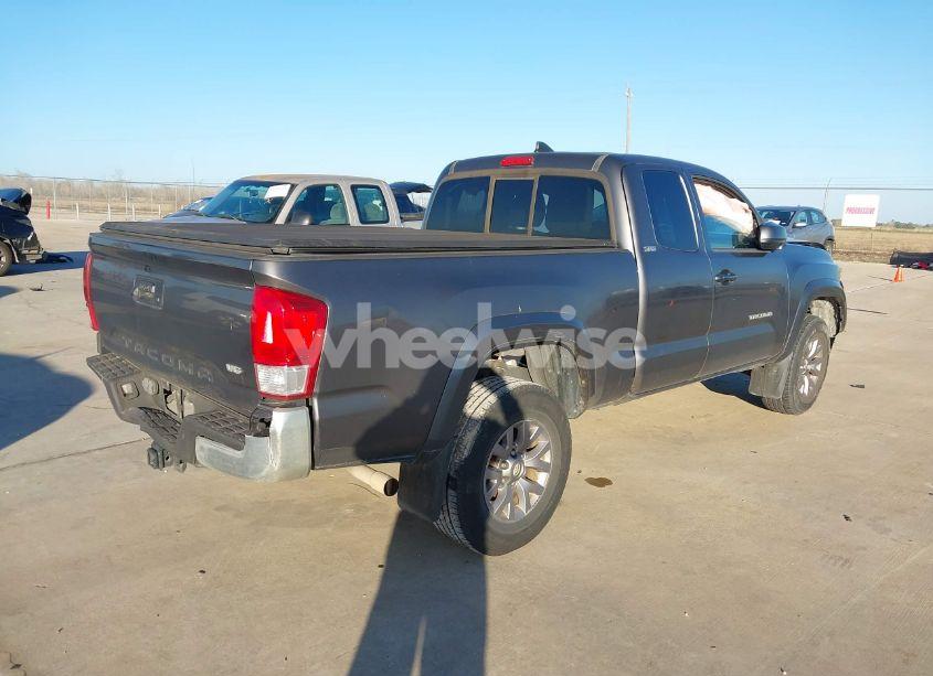 Photo 4 of 2016 Toyota Tacoma SR5 V6 (VIN 5TFRZ5CNXGX019318)