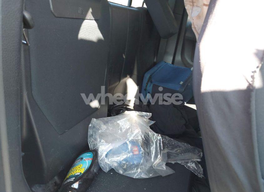 Photo 8 of 2018 Toyota Tacoma SR5 V6 (VIN 5TFRZ5CNXJX061480)