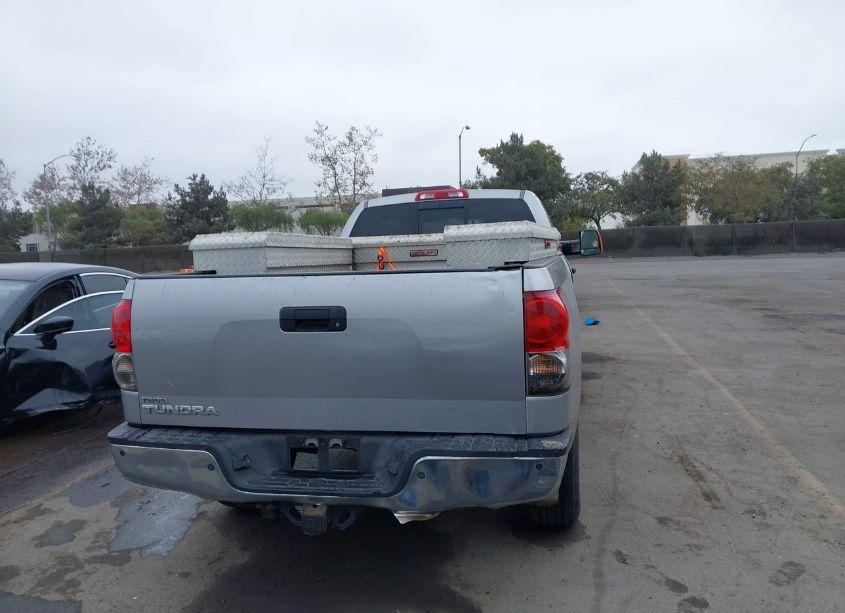 Photo 17 of 2007 Toyota Tundra SR5 5.7L V8 (VIN 5TFSV54107X002245)