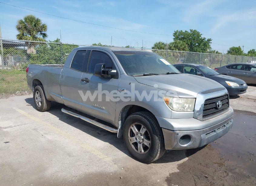 2007 Toyota Tundra SR5 5.7L V8 (VIN 5TFSV54117X004098) main photo