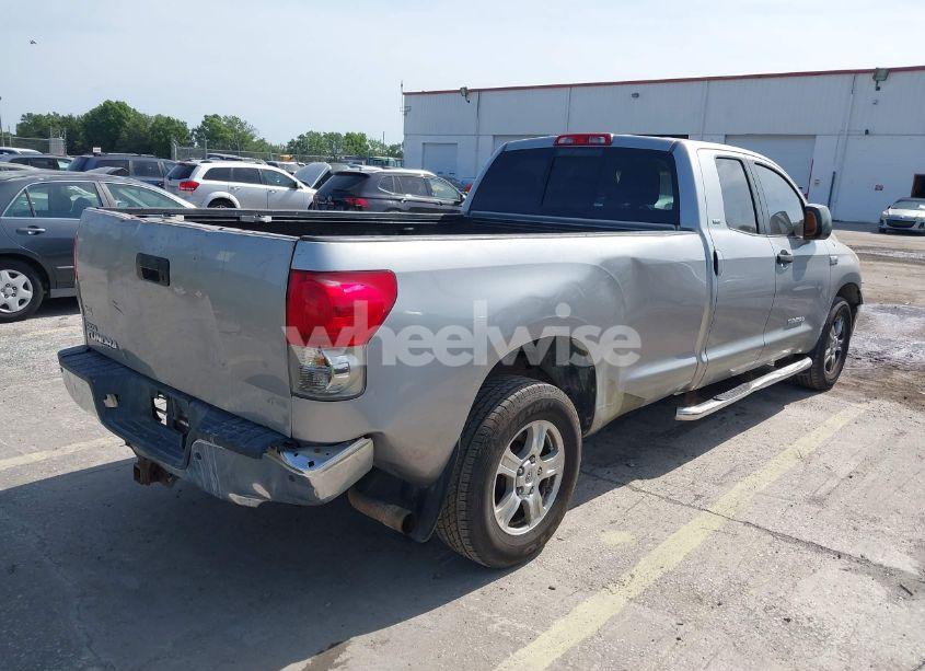 Photo 4 of 2007 Toyota Tundra SR5 5.7L V8 (VIN 5TFSV54117X004098)