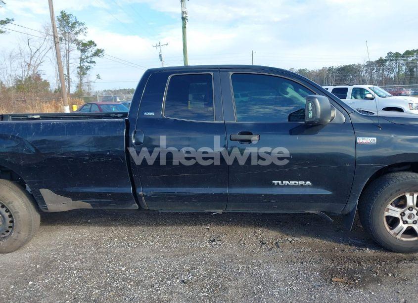 Photo 13 of 2007 Toyota Tundra SR5 5.7L V8 (VIN 5TFSV54127X003087)