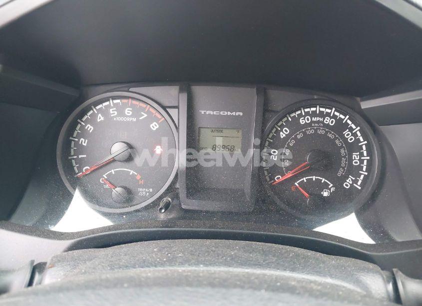 Photo 7 of 2016 Toyota Tacoma SR (VIN 5TFSX5EN0GX047214)