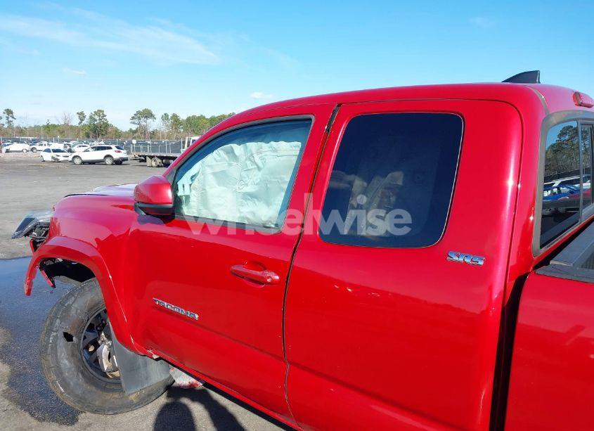 Photo 18 of 2017 Toyota Tacoma SR5 (VIN 5TFSX5EN1HX054156)